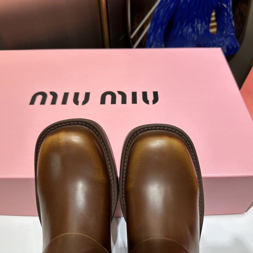 מגפיים מיו מיו – תמונה 11