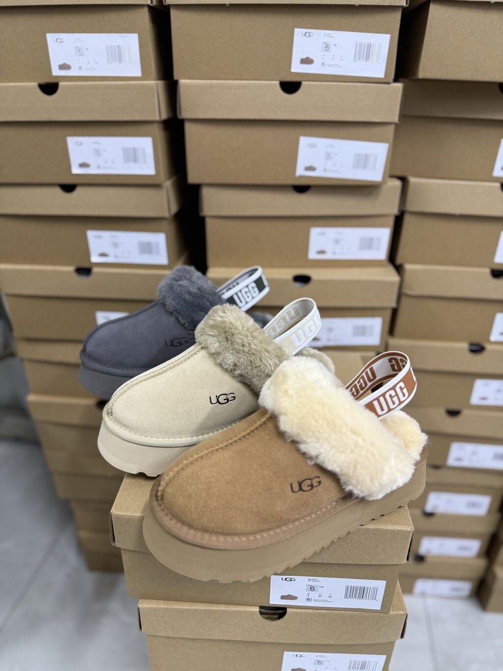 כפכפים UGG – תמונה 10