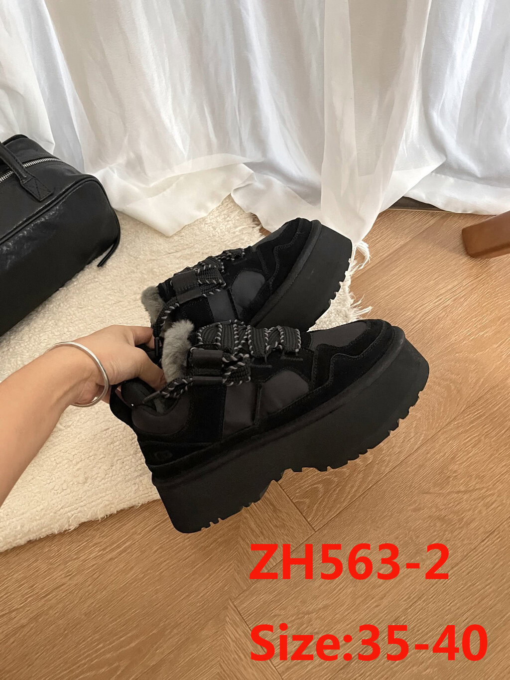 נעליים פלטפורמה UGG – תמונה 5