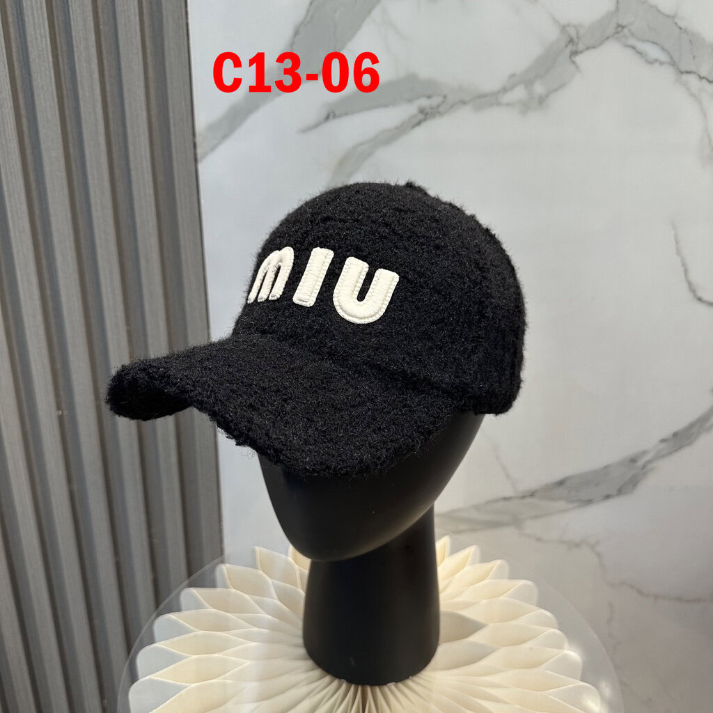 כובע מצחיה מיו מיו חורפי – תמונה 8