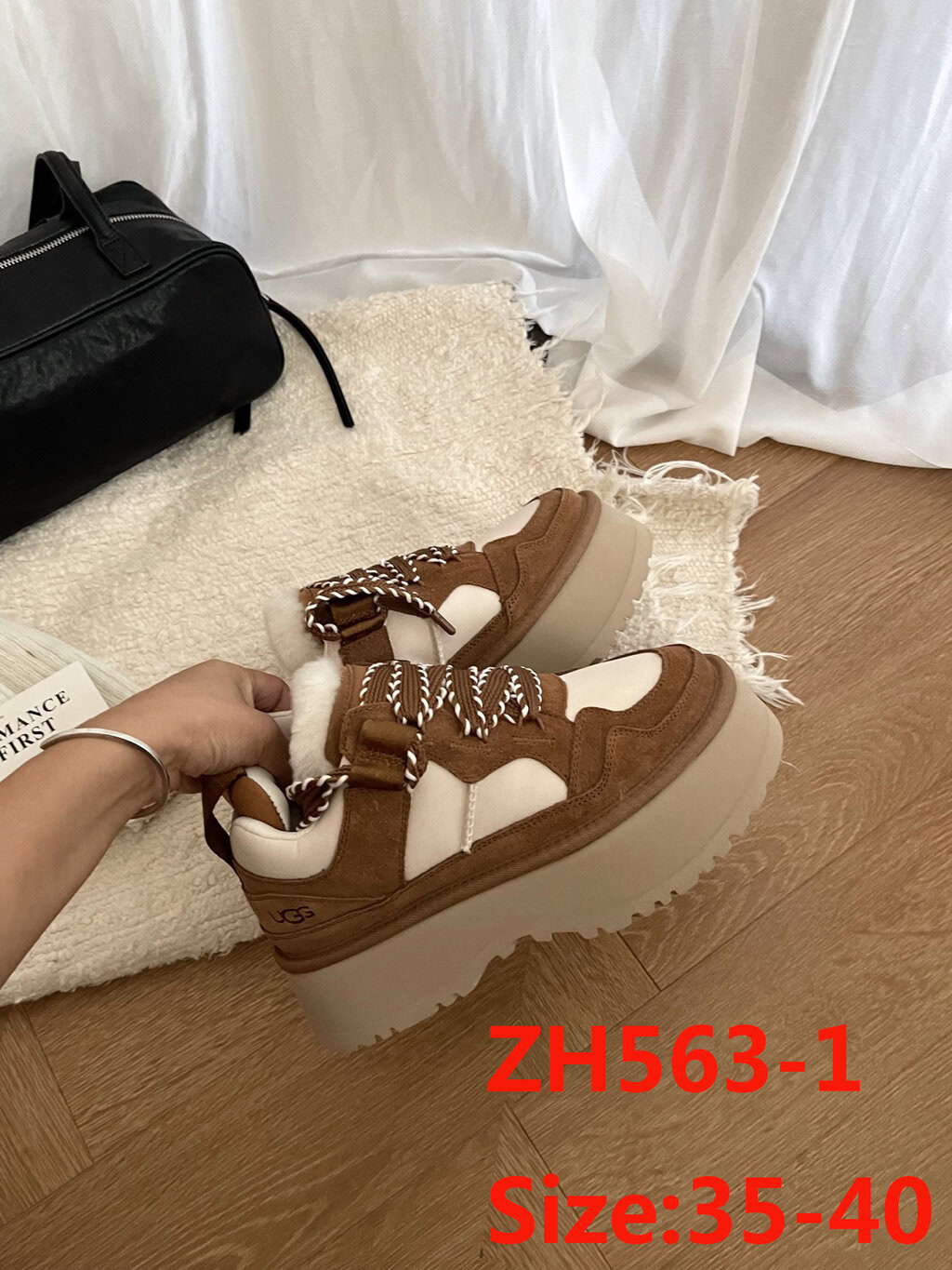 נעליים פלטפורמה UGG – תמונה 4