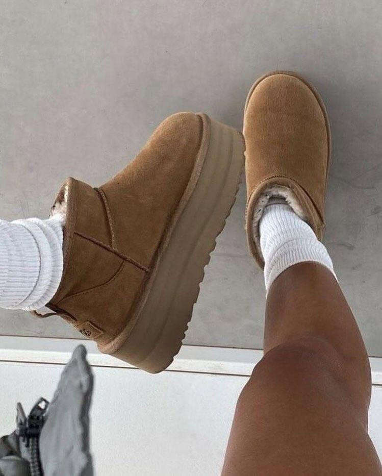 מגפיים UGG