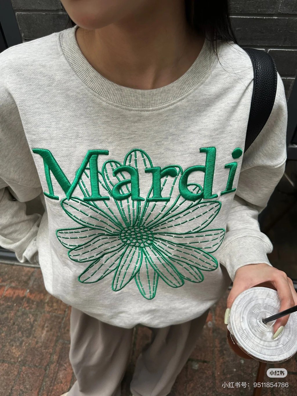 סווטשירט Mardi Mercredi – תמונה 18
