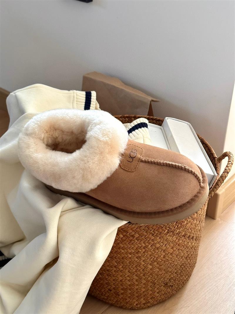 כפכפים UGG