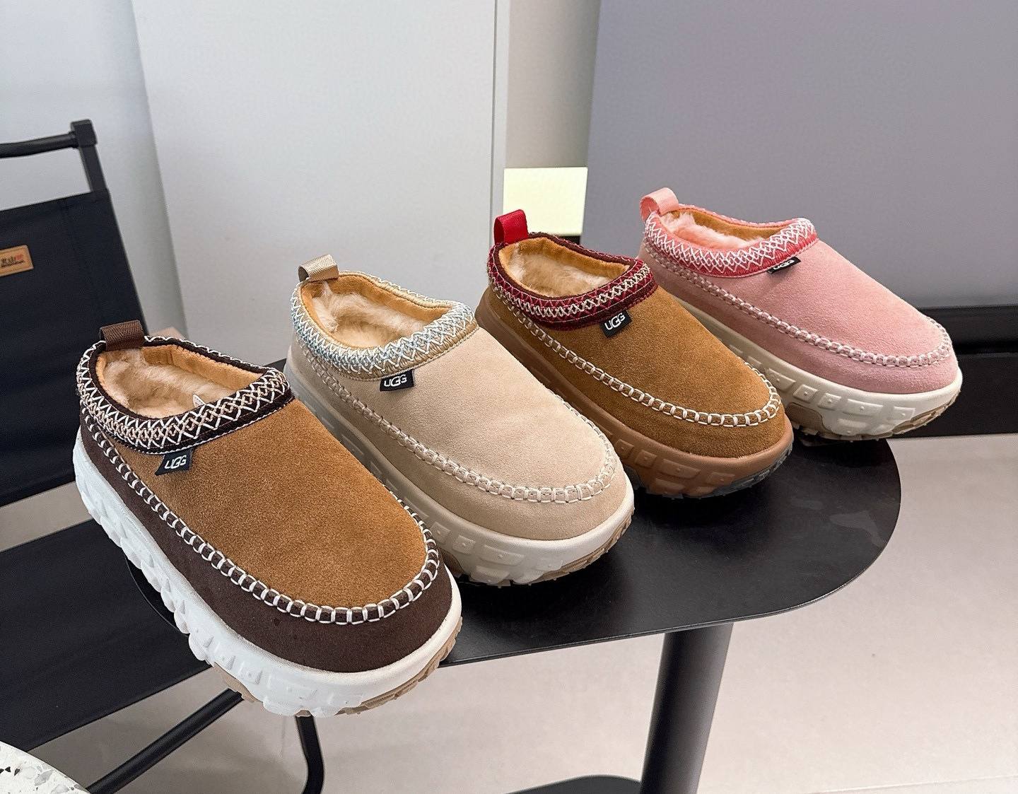 כפכפים ונצ’ר דייז UGG – תמונה 2