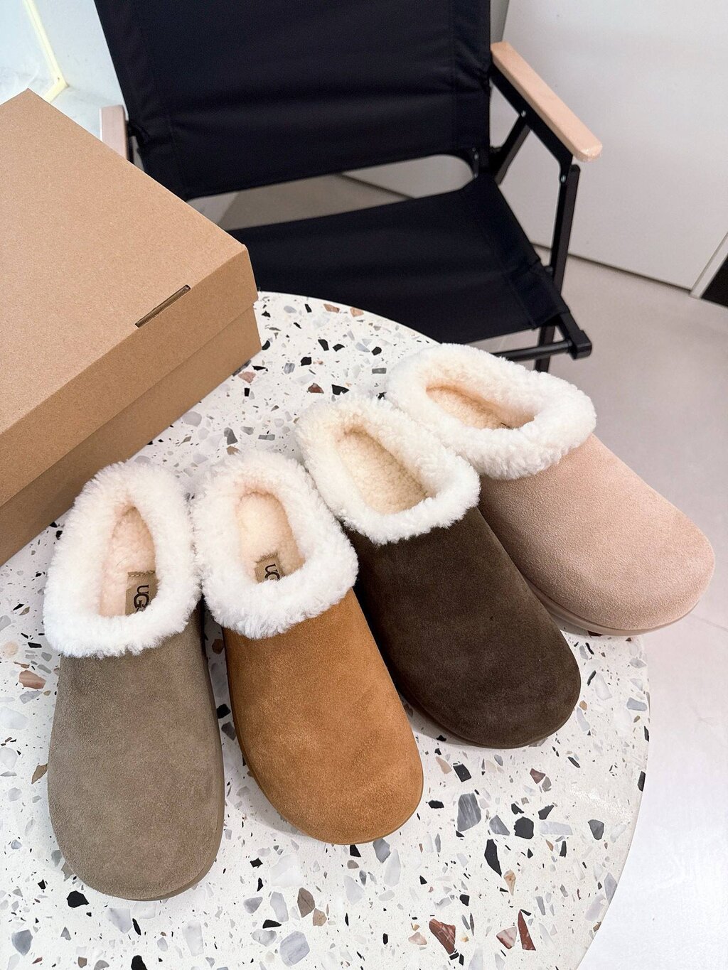 כפכפים פרווה UGG