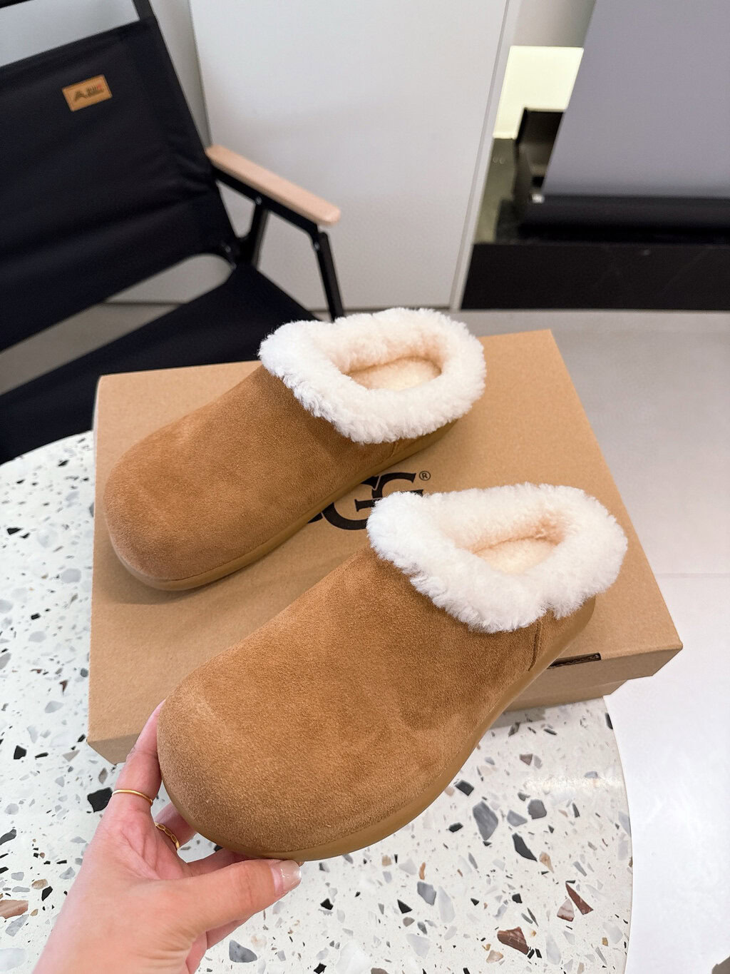כפכפים UGG – תמונה 8