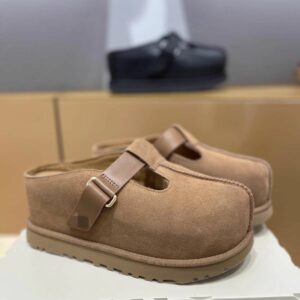 כפכפים UGG
