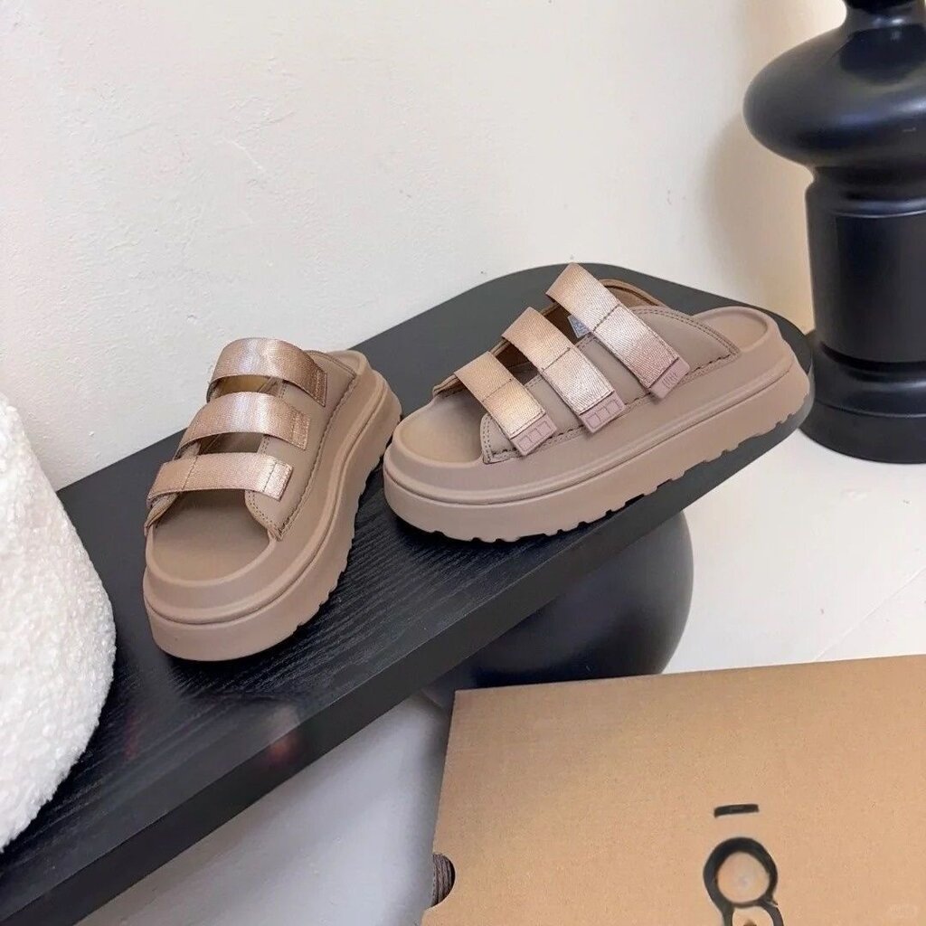 כפכפים UGG
