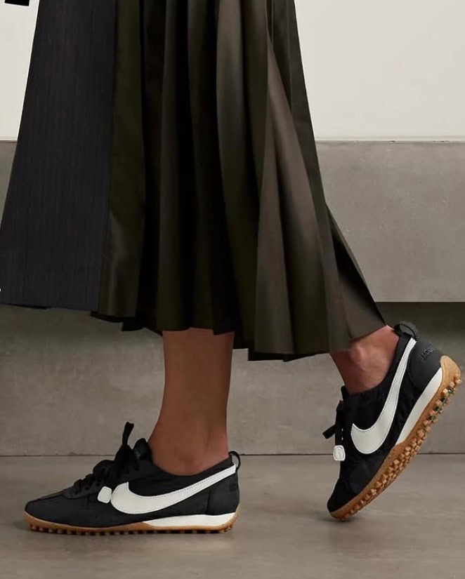נייק Jacquemus moon