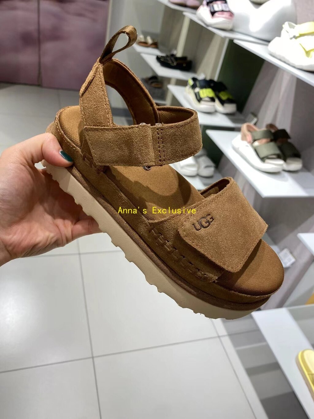 סנדלים UGG – תמונה 3