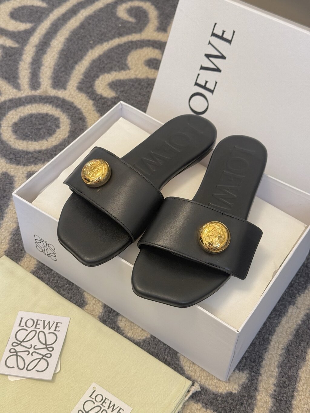 כפכפים LOEWE