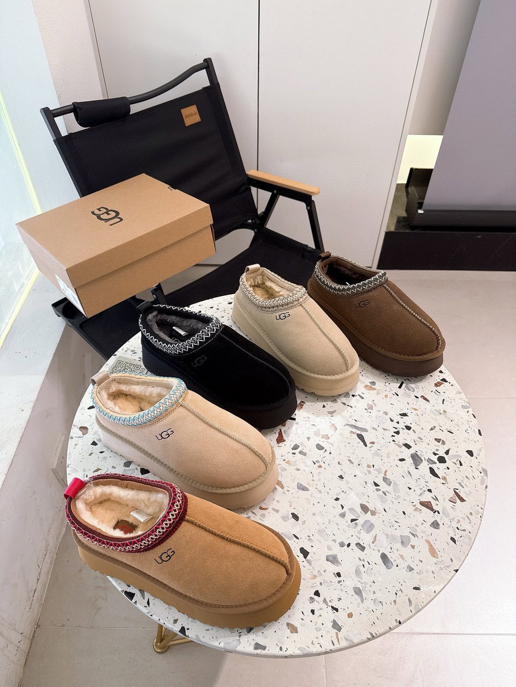 כפכפים UGG – תמונה 9