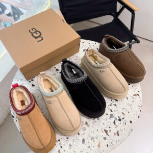 כפכפים UGG