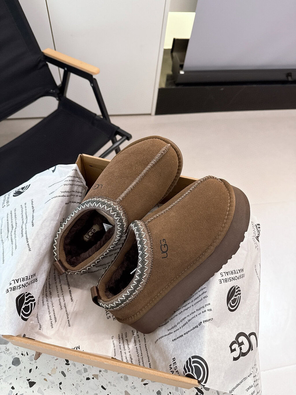 כפכפים UGG – תמונה 11