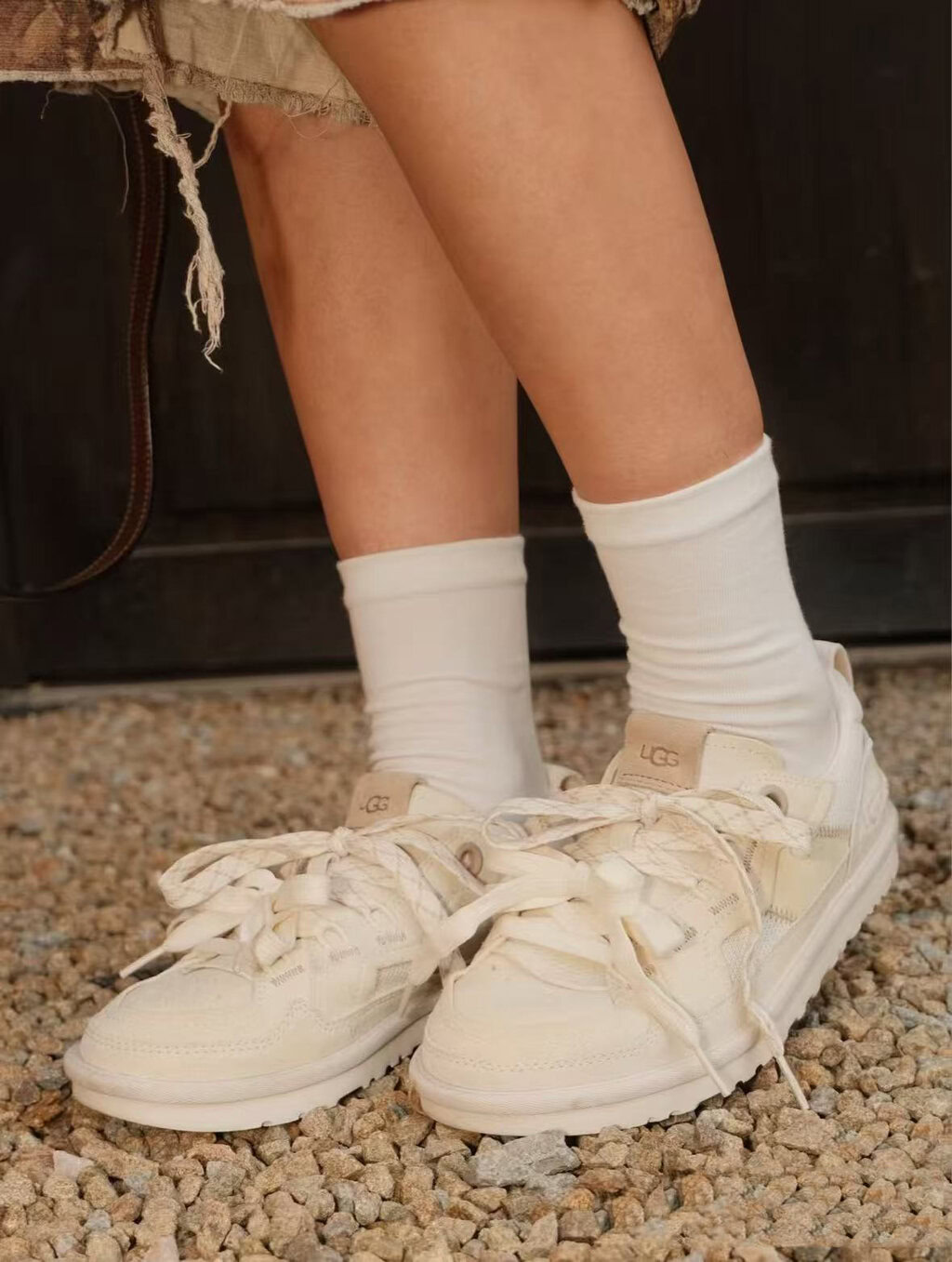 סניקרס UGG – תמונה 17