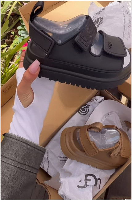 סנדלים פלטפורמה UGG – תמונה 8