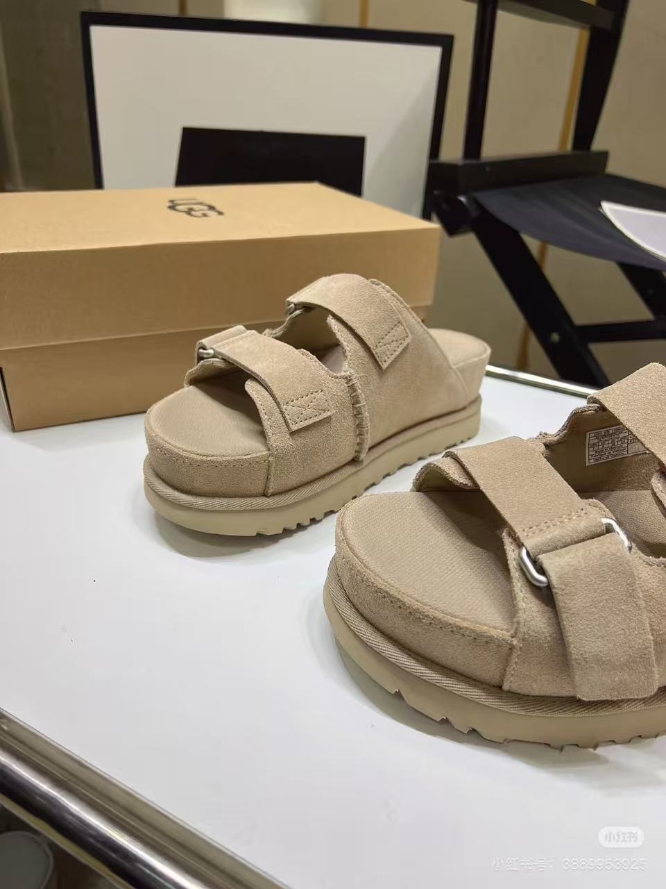 כפכפים UGG – תמונה 8