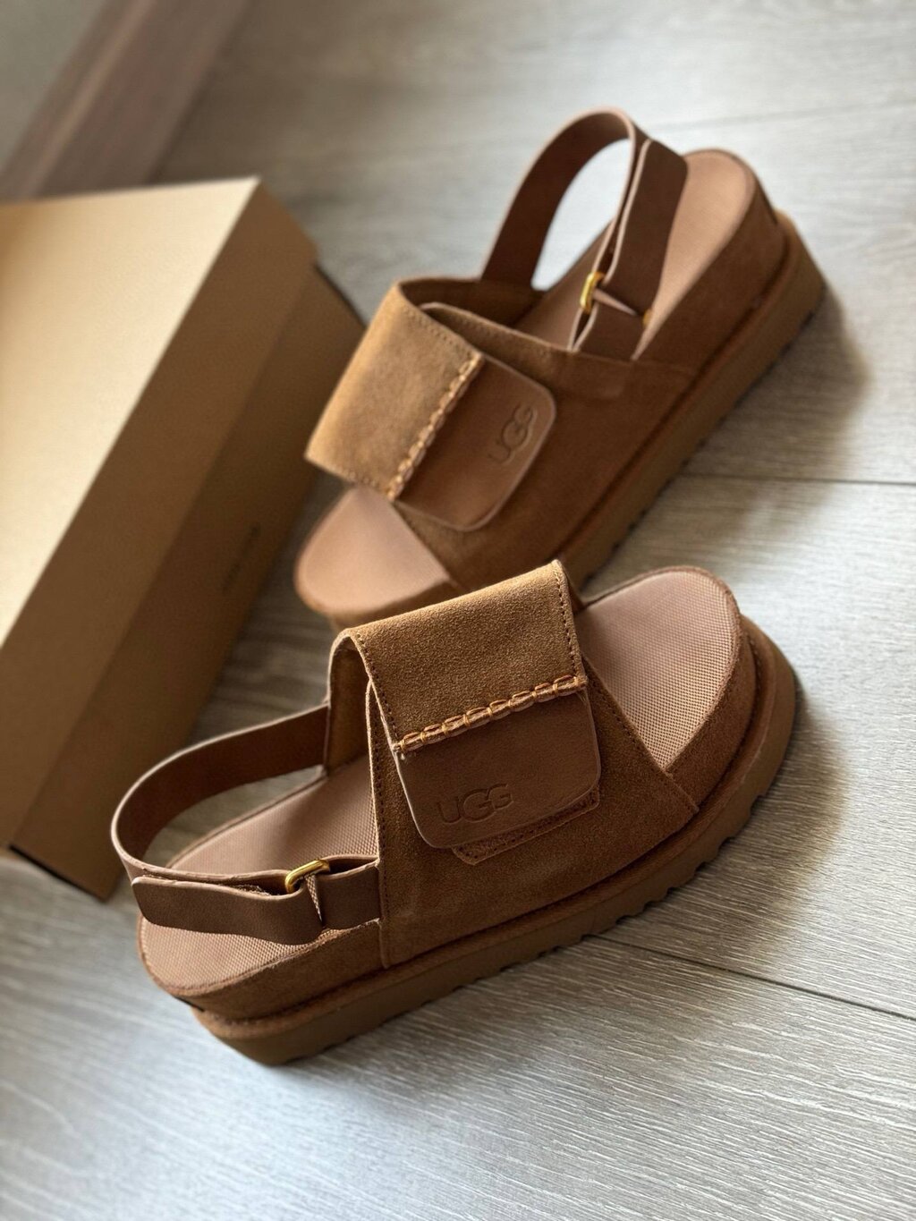 סנדלים UGG – תמונה 7