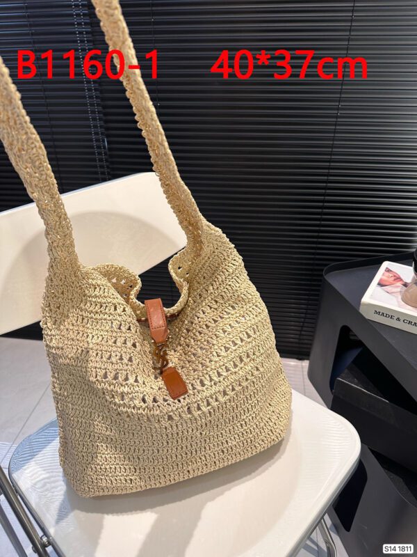 תיק קלוע איב סן לורן