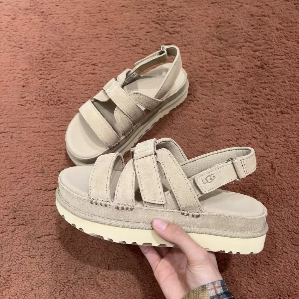 סנדלים UGG – תמונה 9