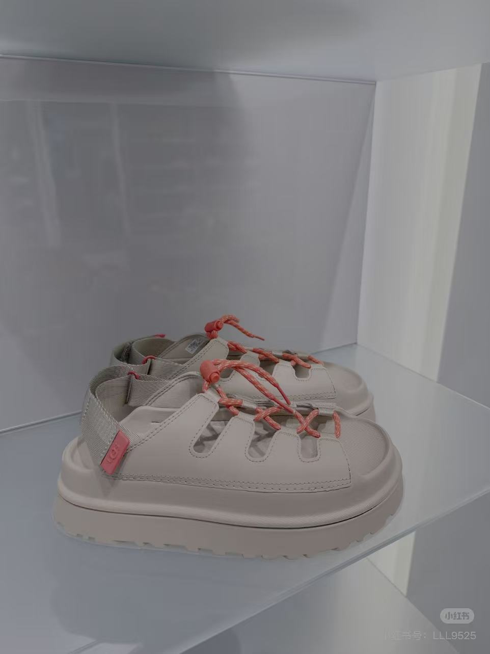 סנדלים UGG – תמונה 7