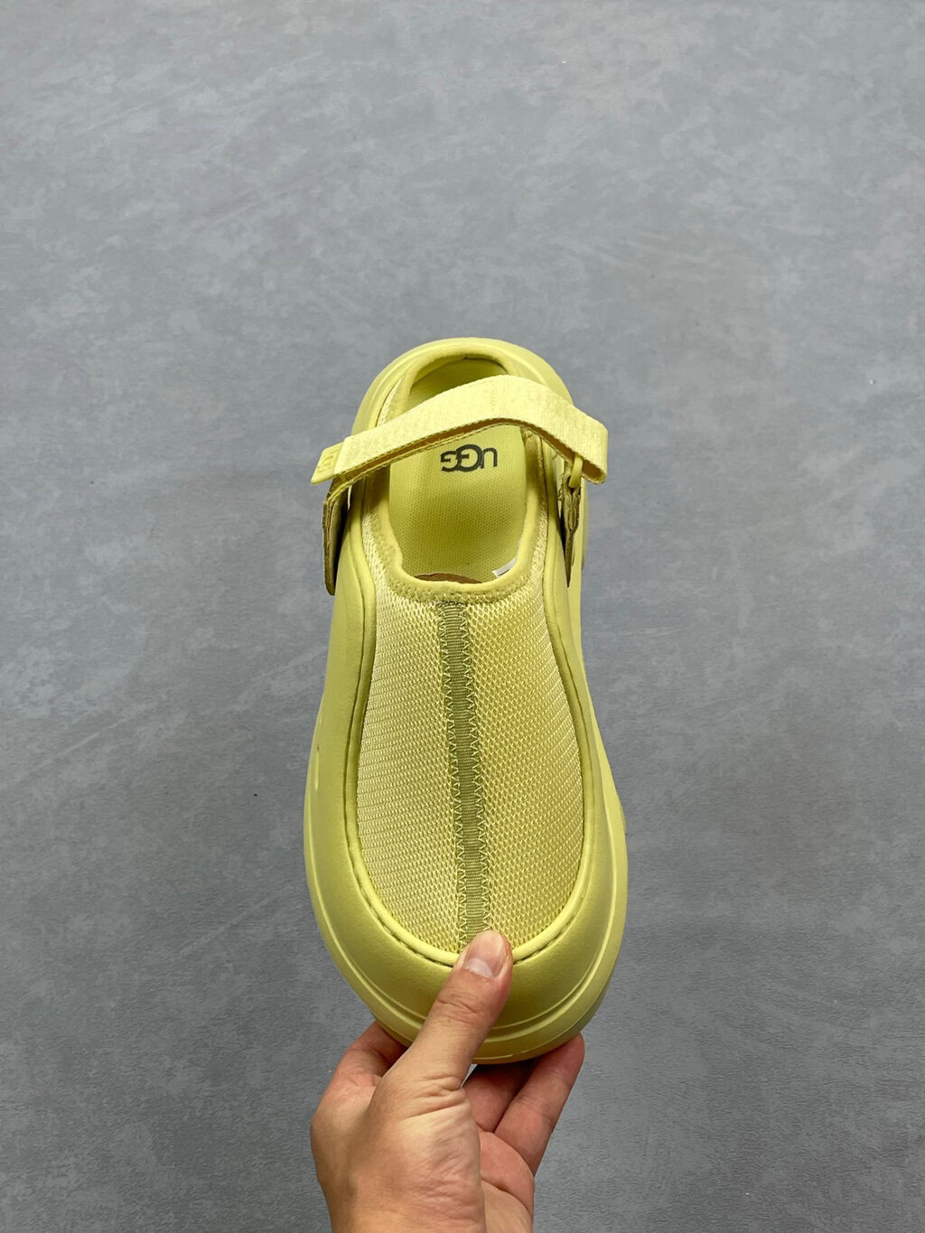 סנדלים UGG פיקמוד – תמונה 14