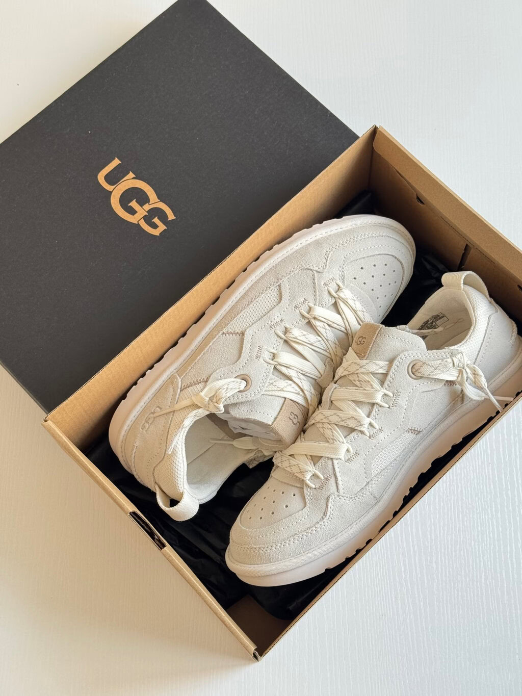 סניקרס UGG – תמונה 12