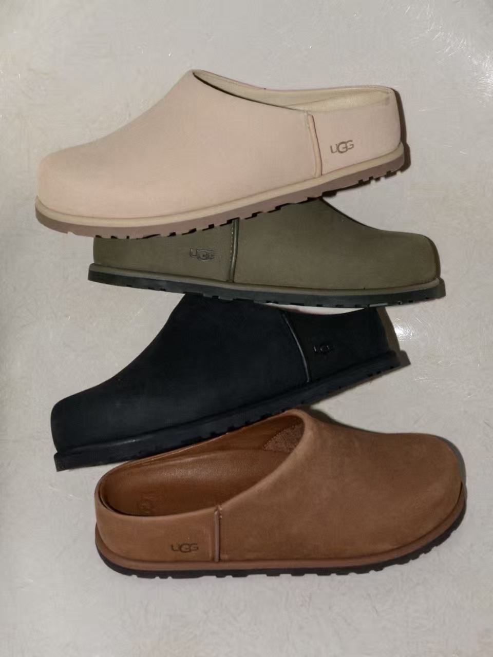 כפכפים UGG