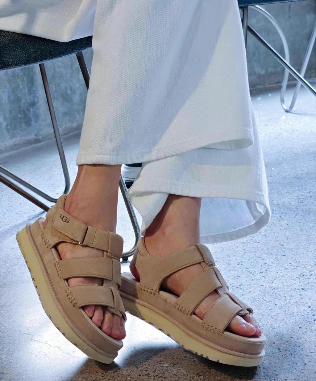 סנדלים UGG – תמונה 9