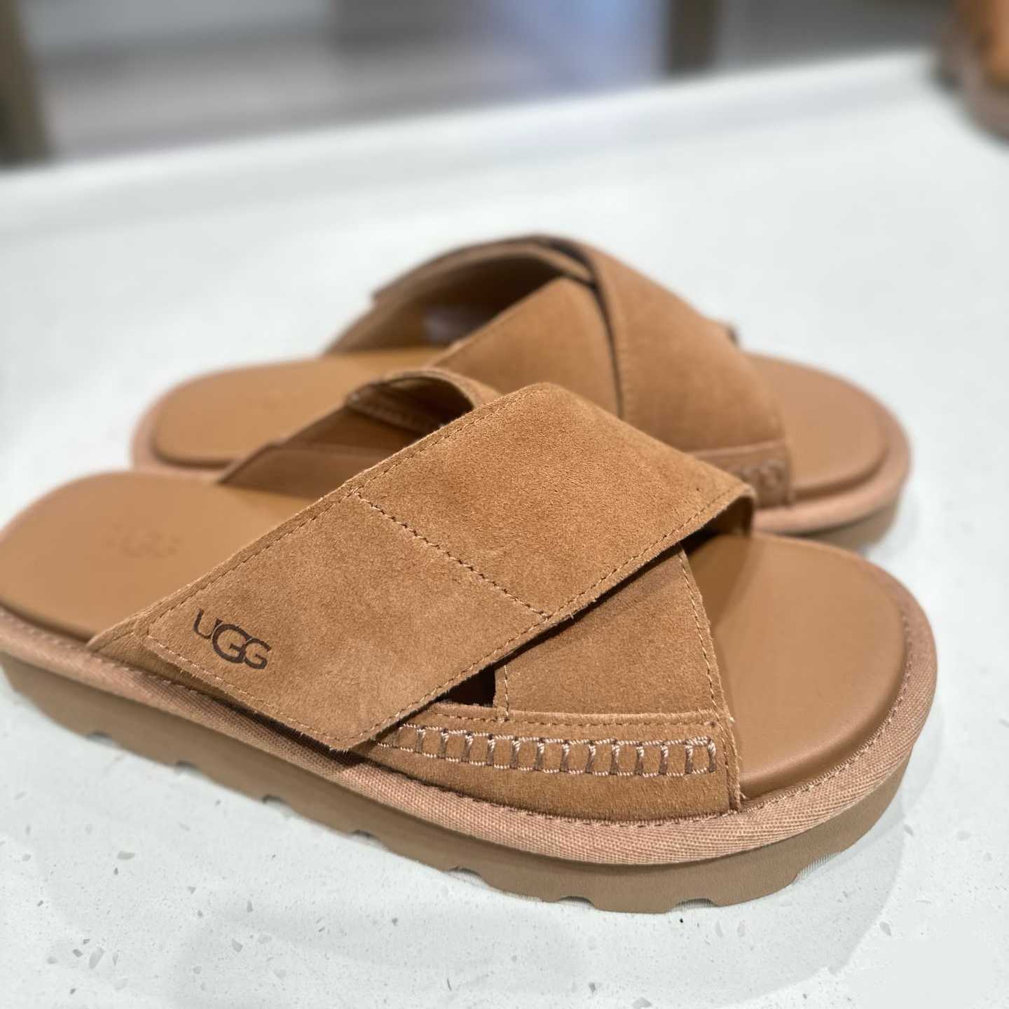 כפכפים UGG – תמונה 7