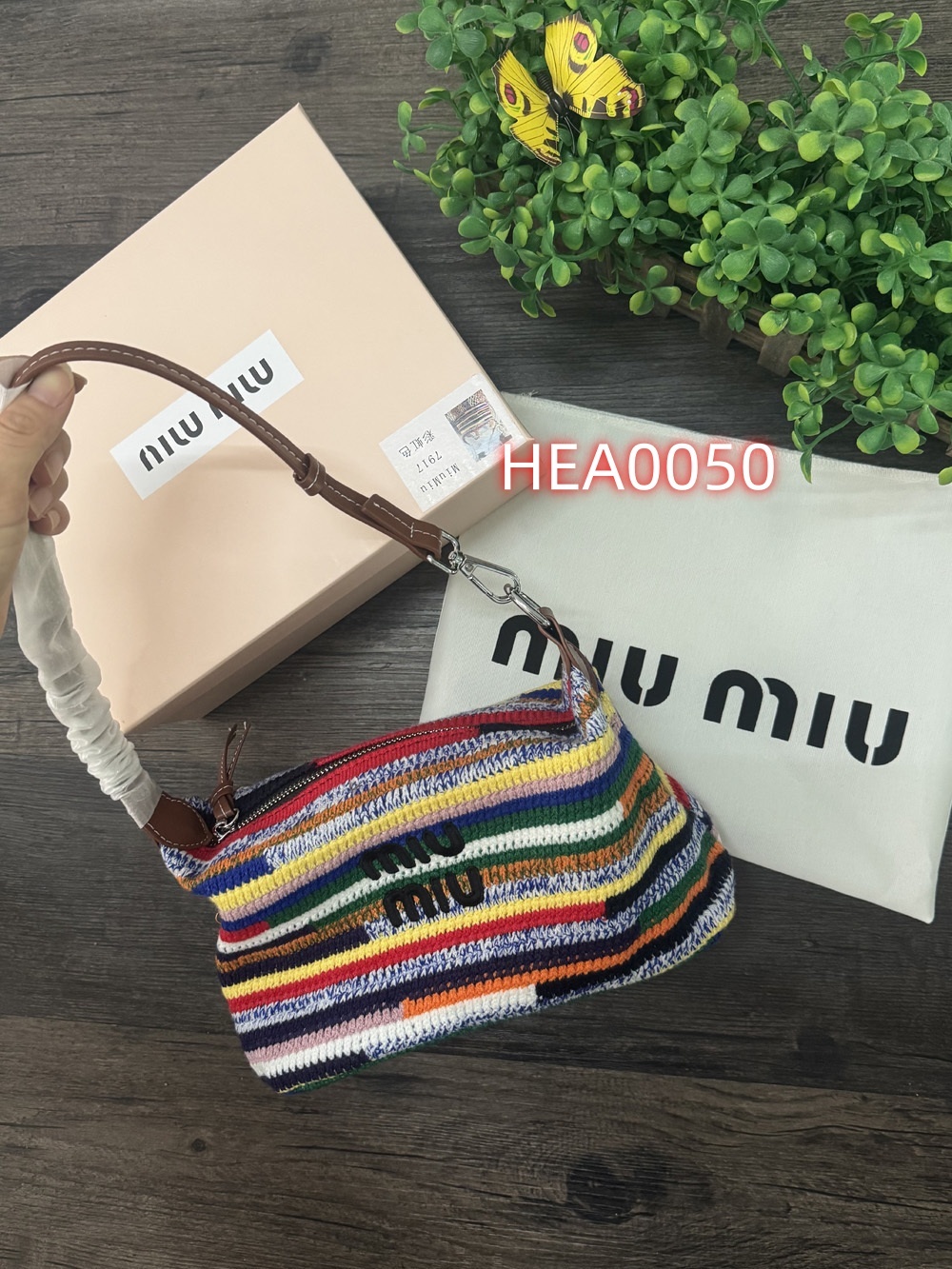 תיק מיו מיו מיני קרושה – תמונה 3