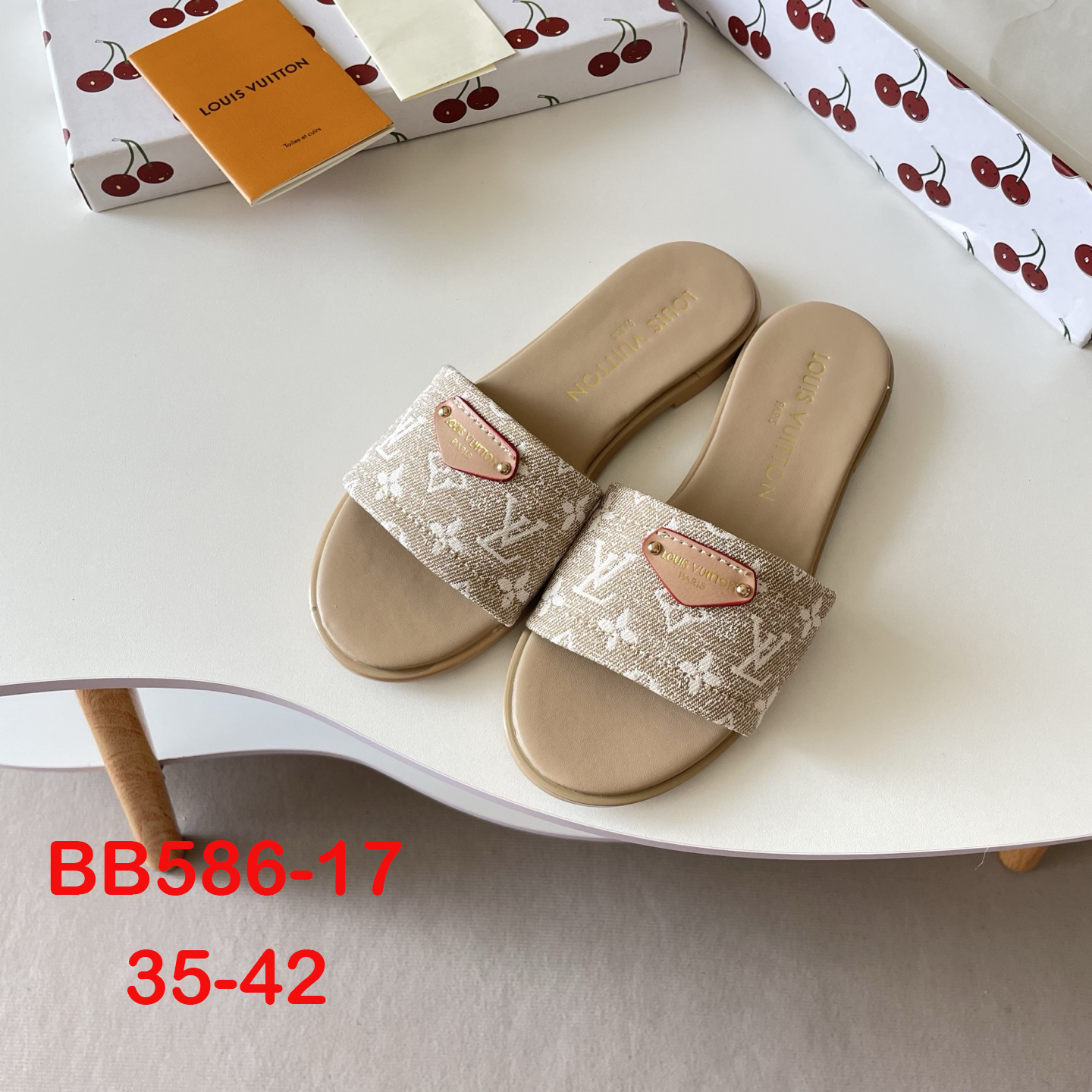 כפכפים לואי ויטון – תמונה 18