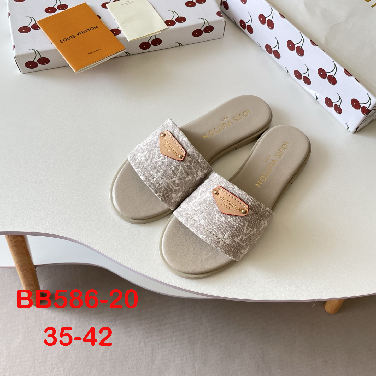 כפכפים לואי ויטון – תמונה 21