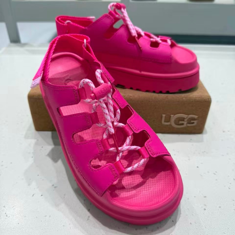 סנדלים גולדנגלואו UGG – תמונה 9