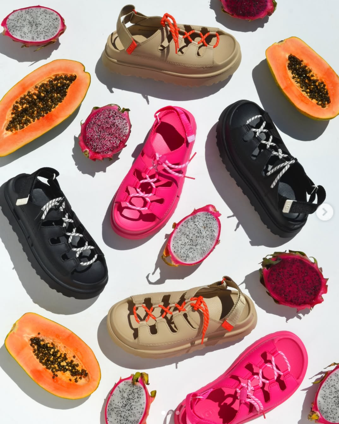 סנדלים גולדנגלואו UGG – תמונה 12