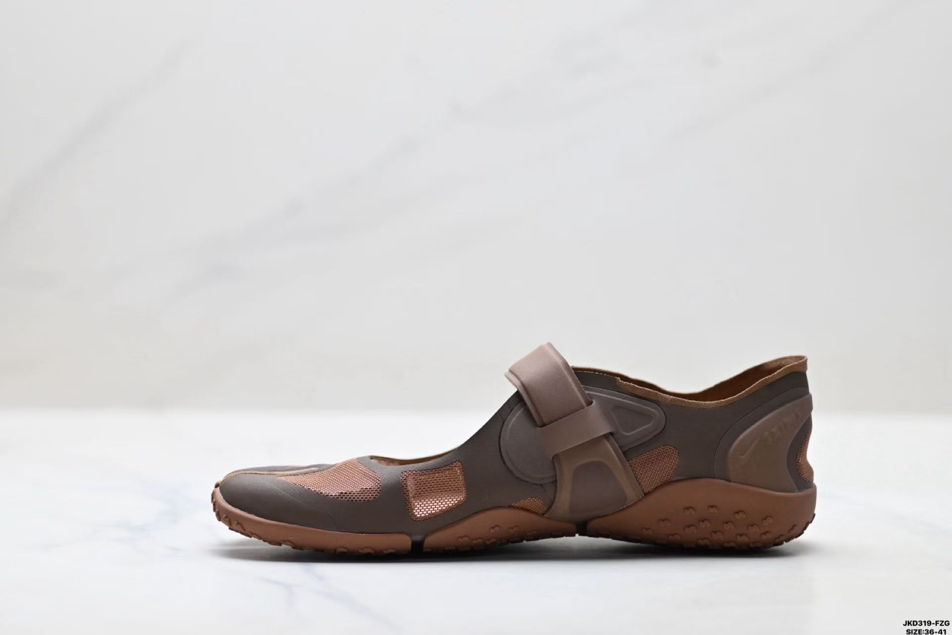 נייק SKIMS Rift Mesh – תמונה 9