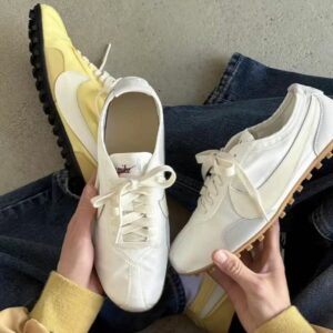 נייק Jacquemus moon