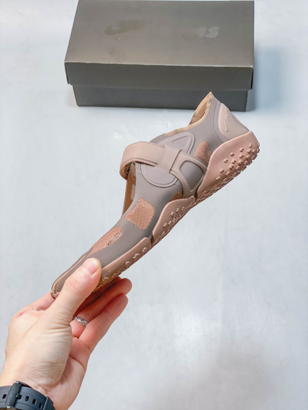 נייק SKIMS Rift Mesh – תמונה 5