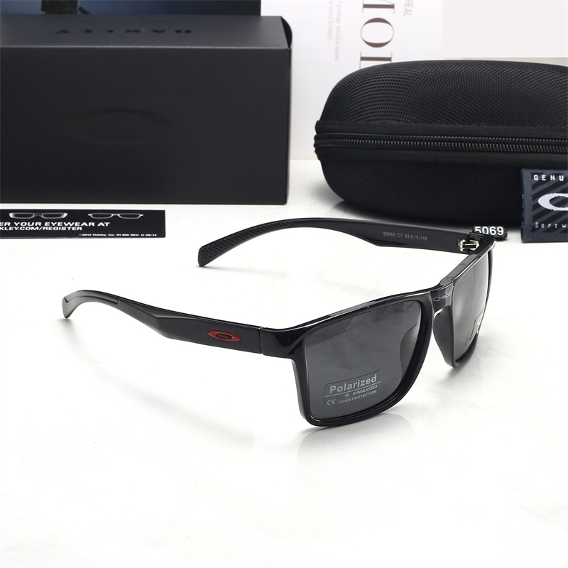 משקפי שמש Oakley – תמונה 3