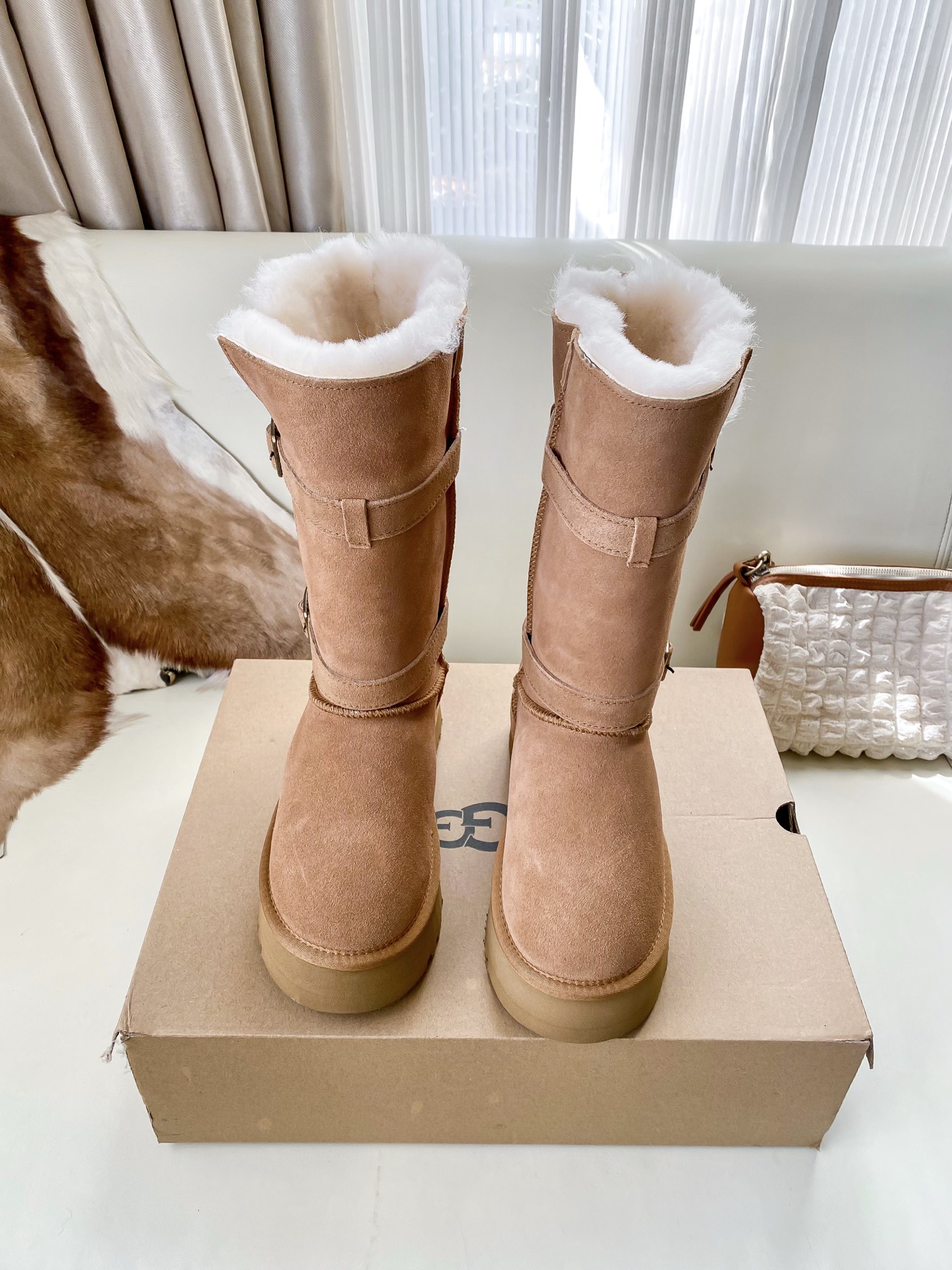 מגפיים גבוהים UGG – תמונה 16