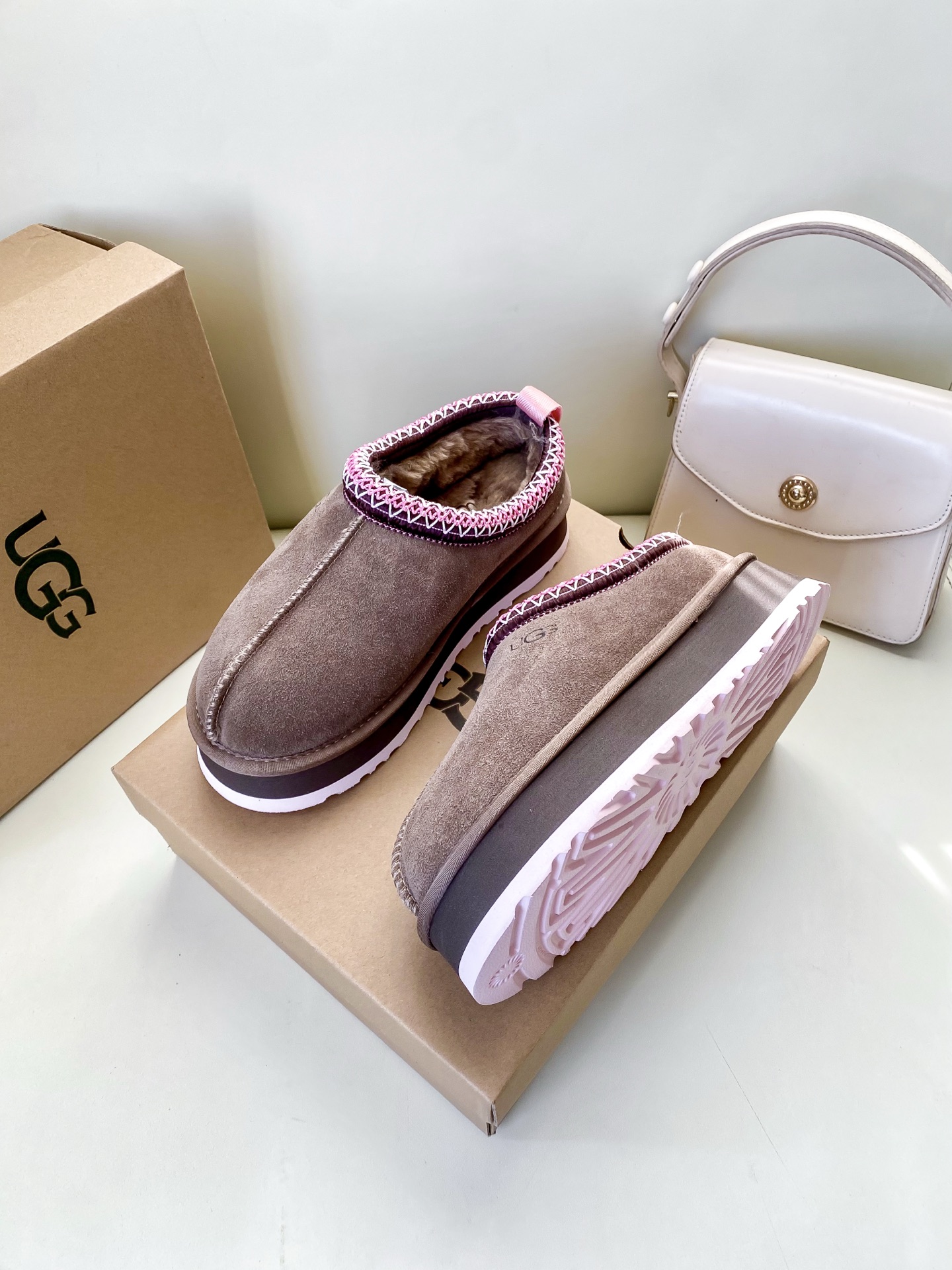 UGG פלטפורמה – תמונה 18
