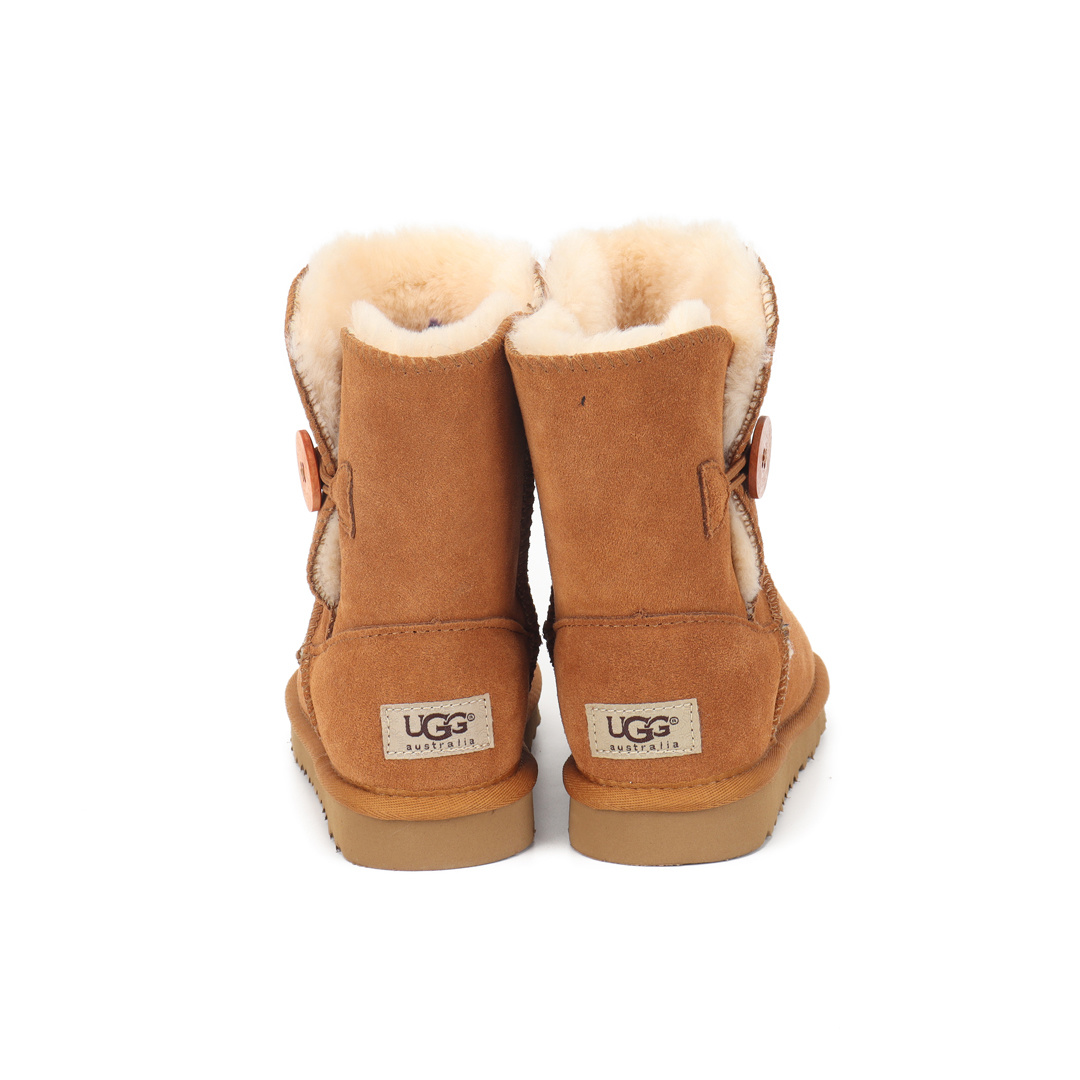 מגפיים UGG דגם כפתור – תמונה 16