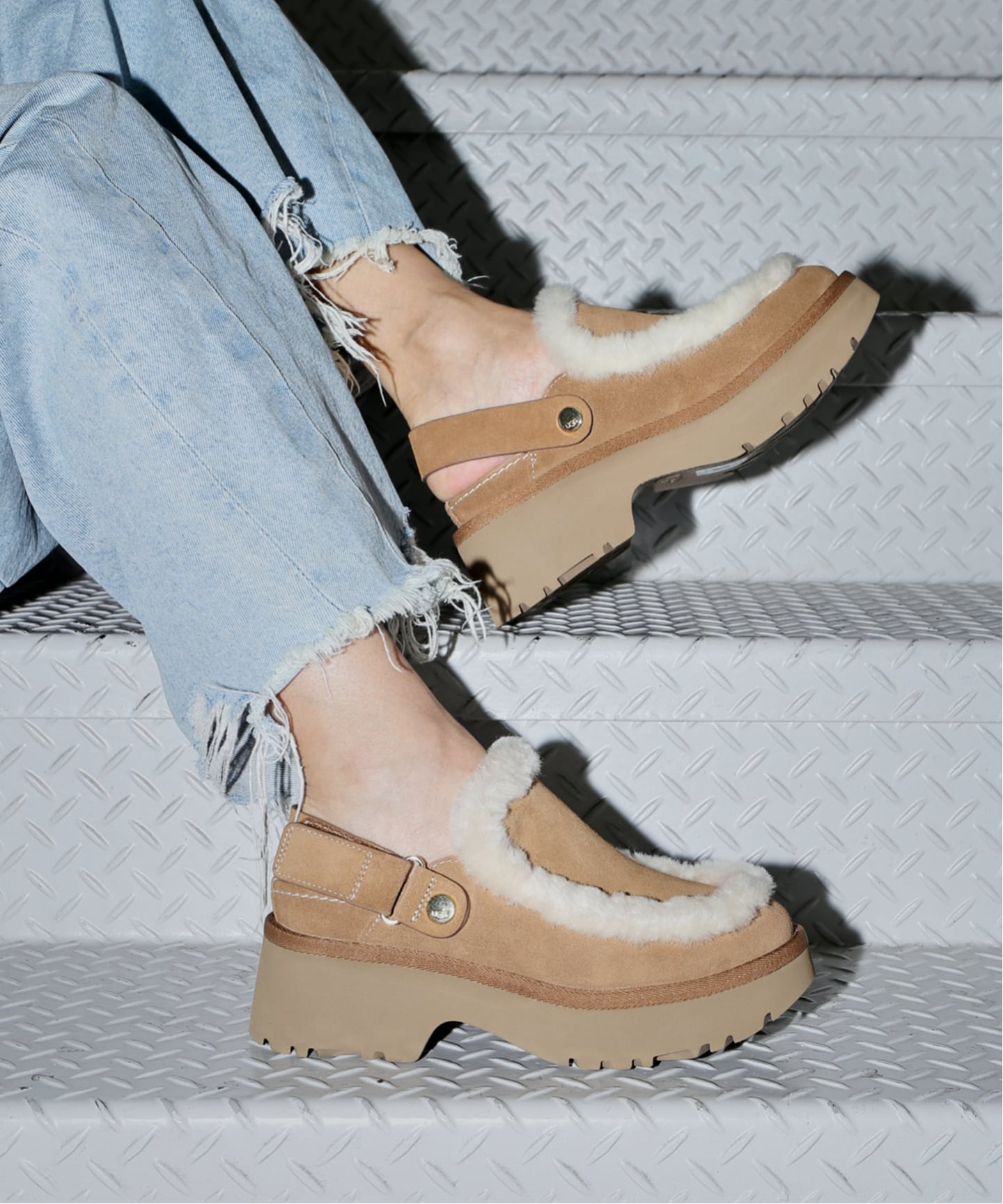 UGG אסמי קלוג – תמונה 11
