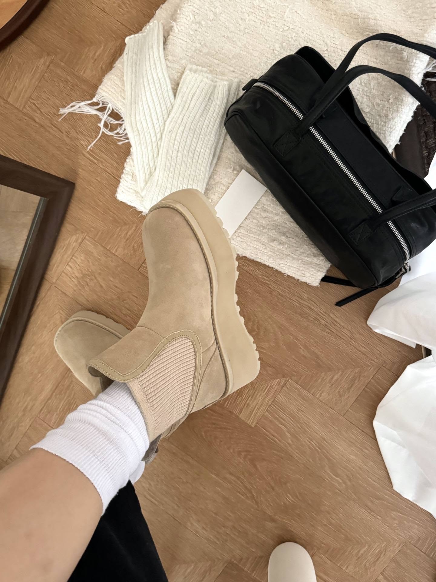 מגפיים צ'לסי UGG – תמונה 8