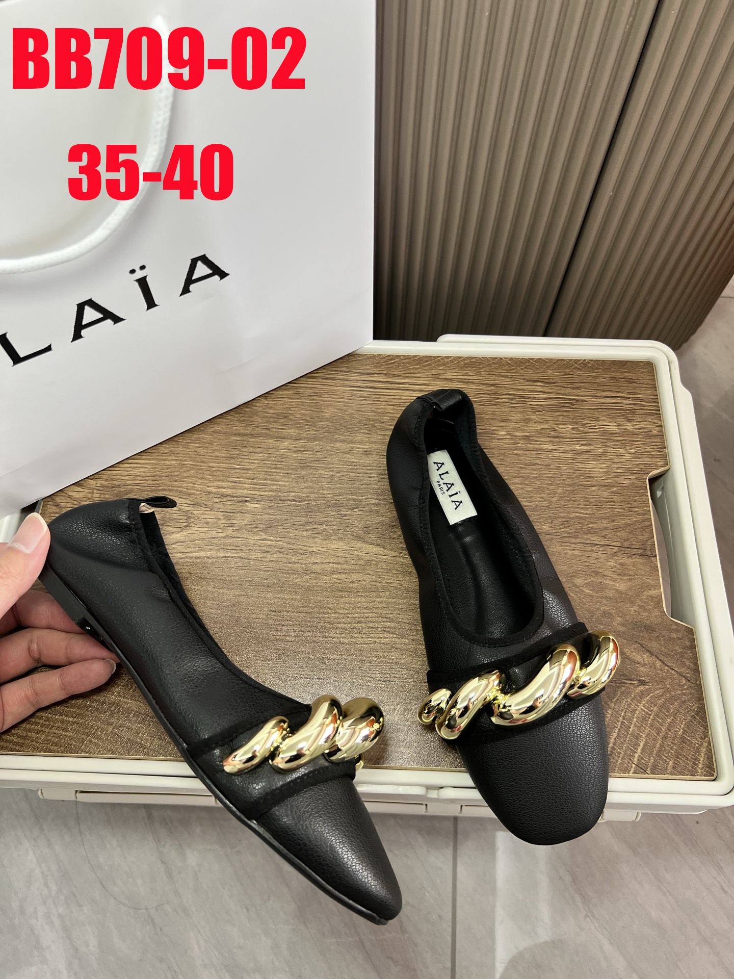 נעלי בובה ALAIA – תמונה 4