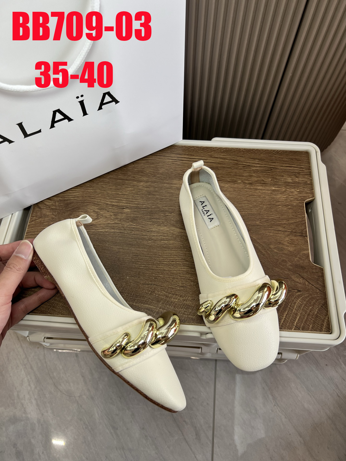 נעלי בובה ALAIA – תמונה 5