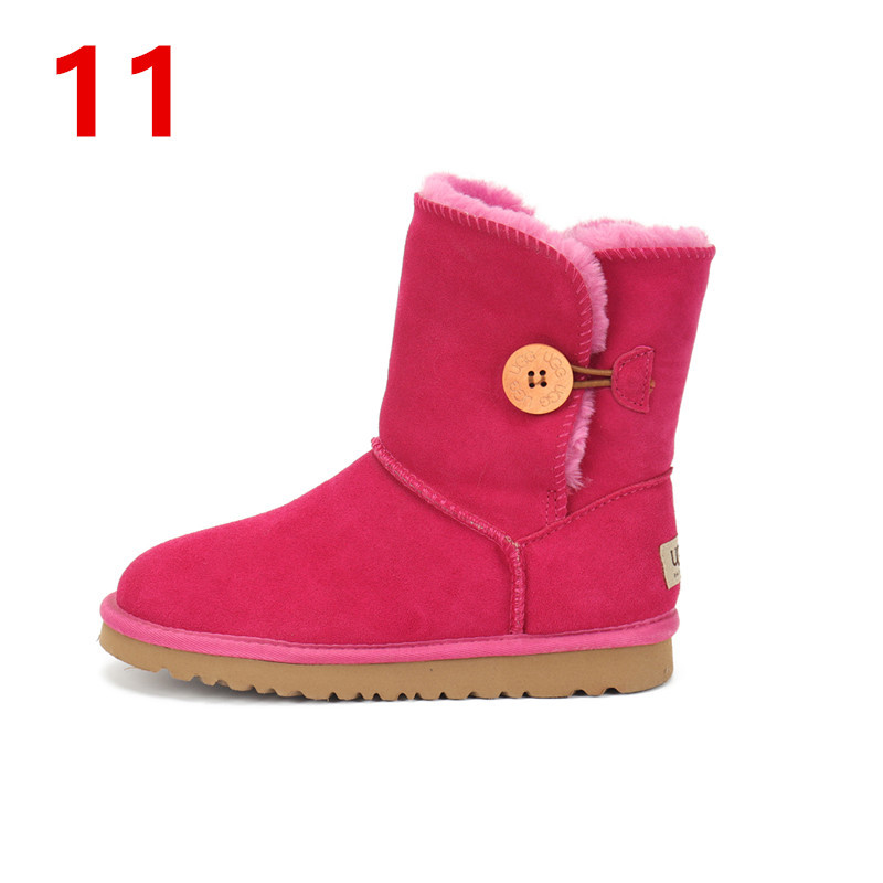 מגפיים UGG דגם כפתור – תמונה 4